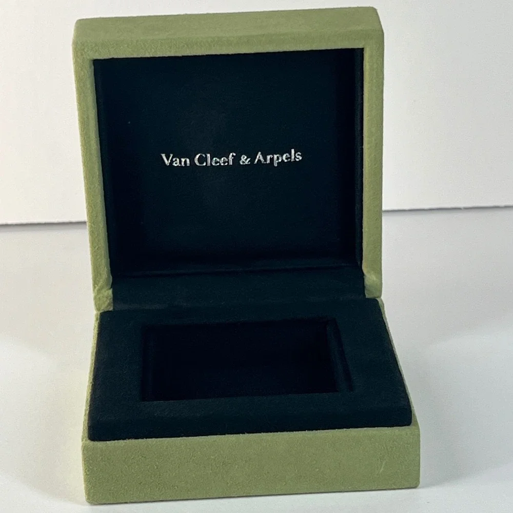 Van Cleef & Arpels Jewelry Box Green Suede Small Square Presentation Case VCA
